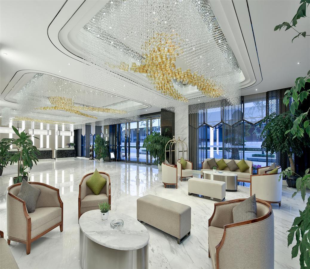 Qin Huang Yong An Hotel Чънду Екстериор снимка